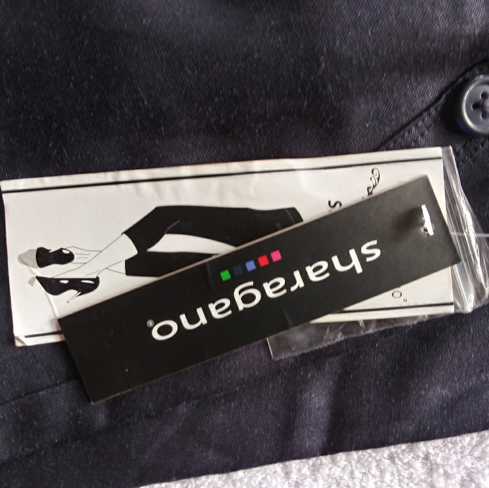 Sharagano  linen blend crop pants. - Picture 4 of 5